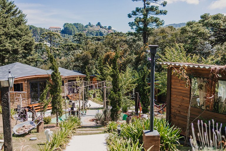 Suíte Bela Vista com hidromassagem, lareira elétrica e deck