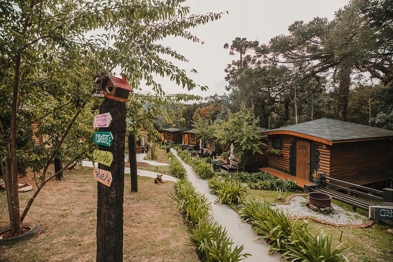 Suíte Bela Vista com hidromassagem, lareira elétrica e deck