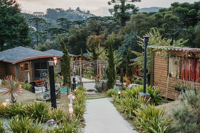 Suíte Bela Vista com hidromassagem, lareira elétrica e deck
