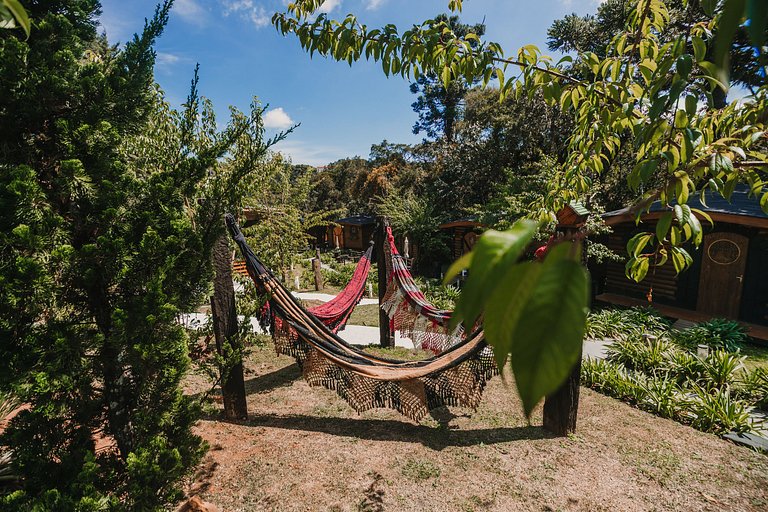 Suíte Bela Vista com hidromassagem, lareira elétrica e deck
