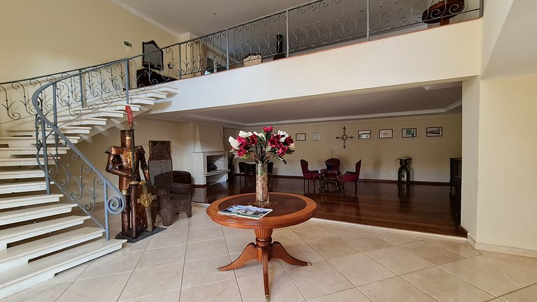 Lindo apartamento de 3 quartos no Capivari