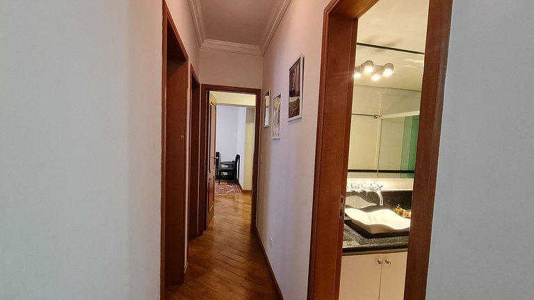 Lindo apartamento de 3 quartos no Capivari