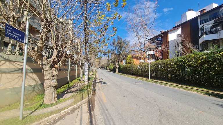 Lindo apartamento de 3 quartos no Capivari