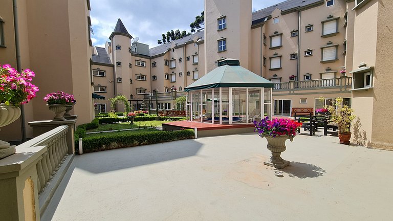 Petit Château - apartamento - 800m Capivari