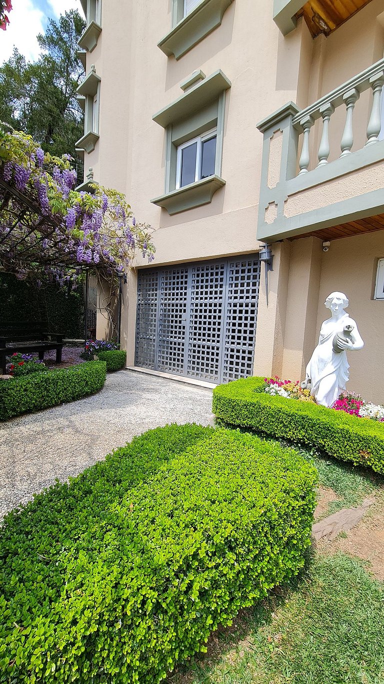 Lindo apartamento de 3 quartos no Capivari