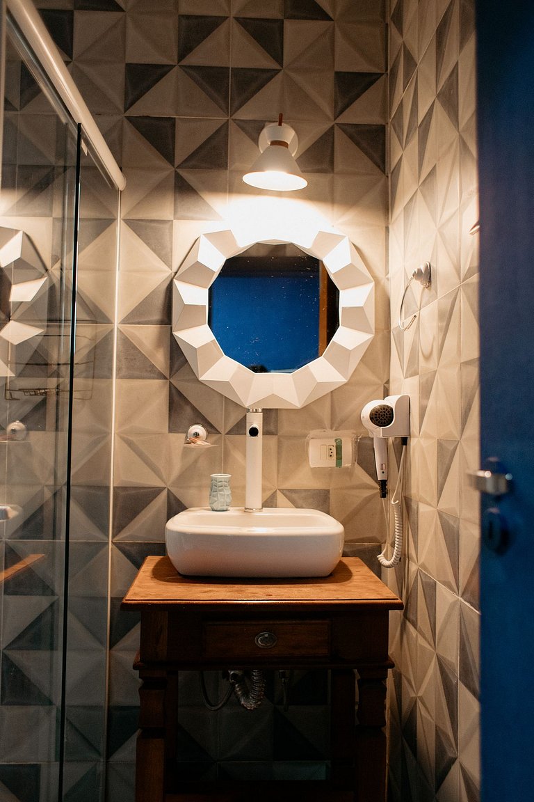 Suíte Grega com banheira de hidromassagem