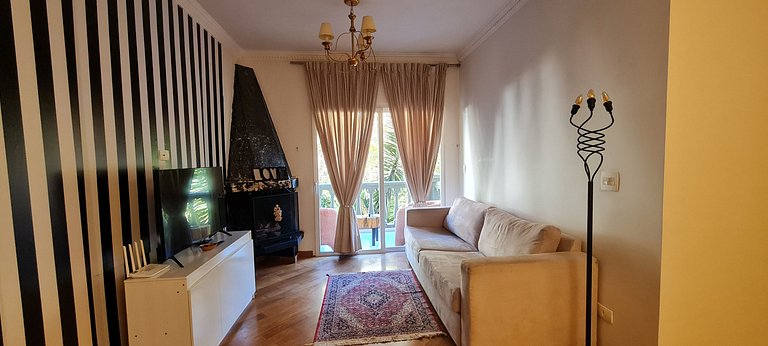 Petit Château - apartamento - 800m Capivari