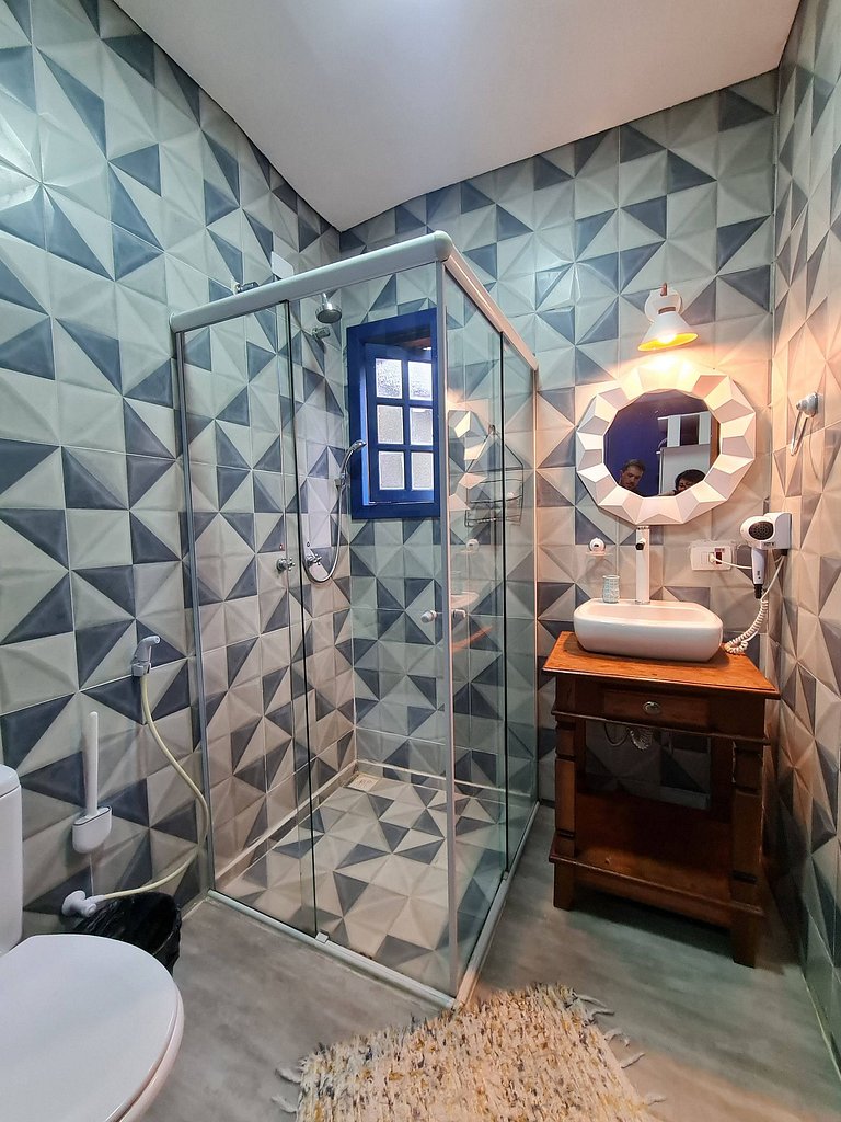Suíte Grega com banheira de hidromassagem