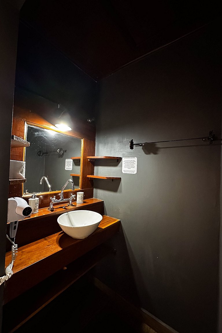 Chalé Pinho com lareira ecológica e varanda