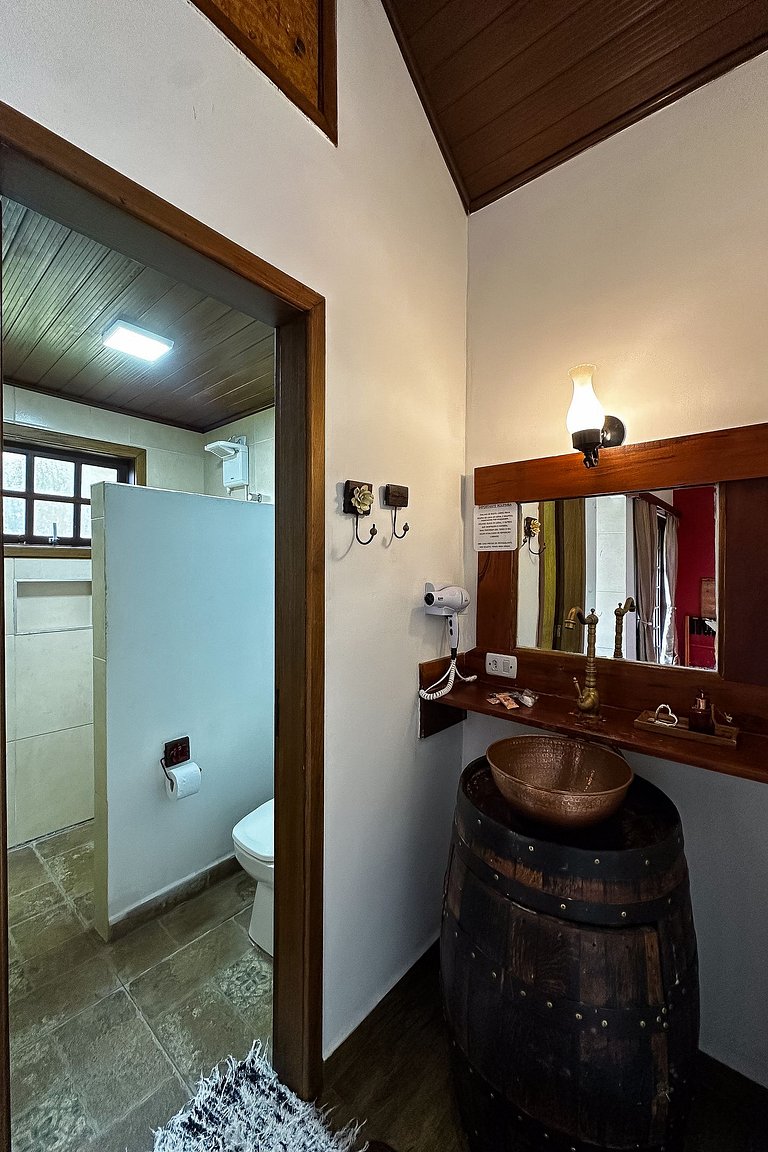 Chalé Master com hidromassagem e lareira