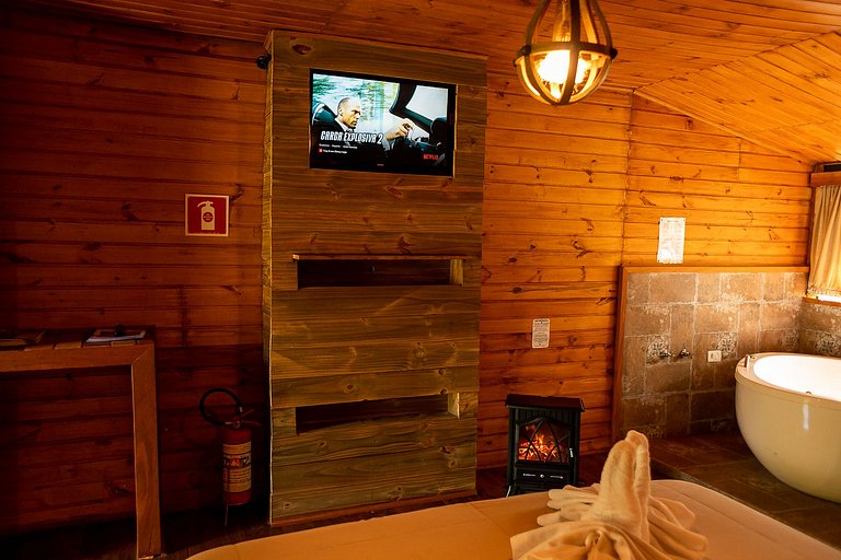 Cabana com hidromassagem interna e linda vista para mata | T