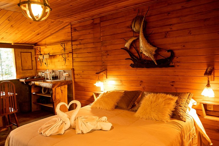 Cabana com hidromassagem interna e linda vista para mata | T