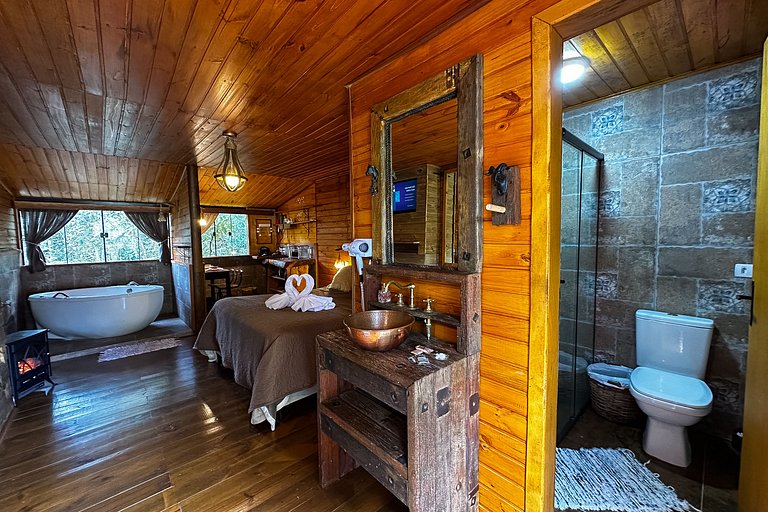 Cabana com hidromassagem interna e linda vista para mata | T