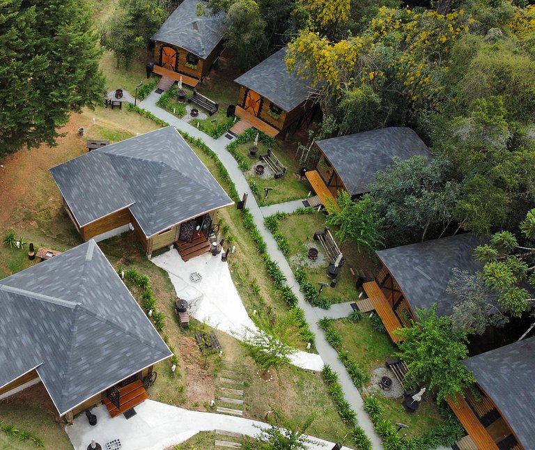 Cabana com hidromassagem interna e linda vista para mata | T