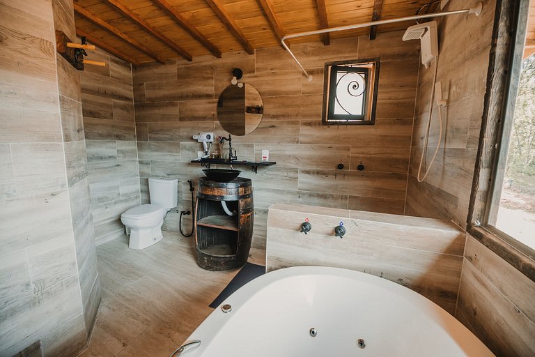Cabana 7 - com hidromassagem e lareira ecológica