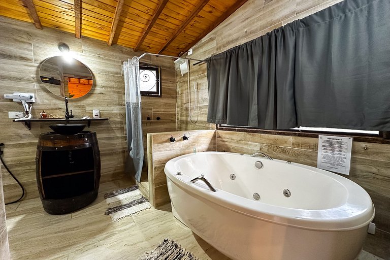 Cabana 7 - com hidromassagem e lareira ecológica