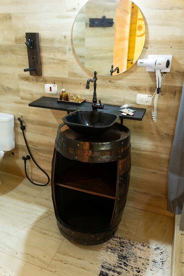 Cabana 7 - com hidromassagem e lareira ecológica