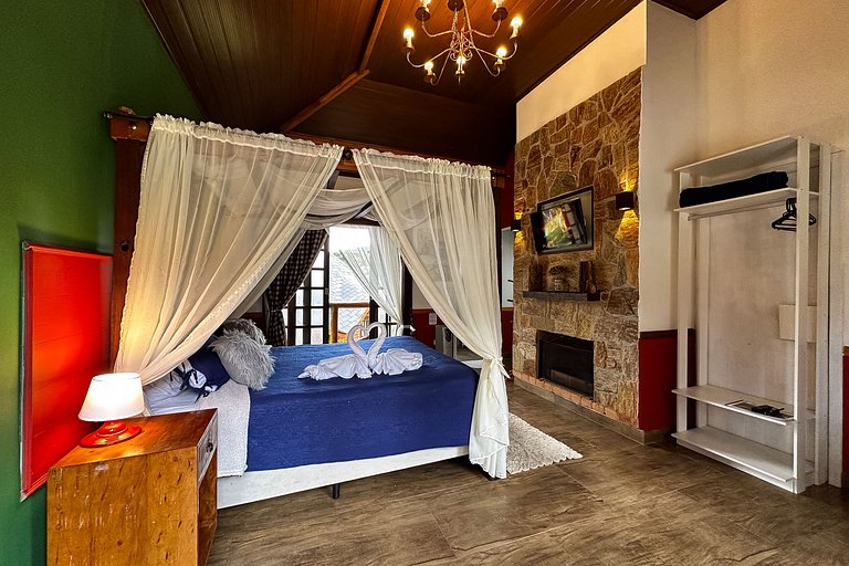 Chalé Europeu com lareira ecológica - Cedro