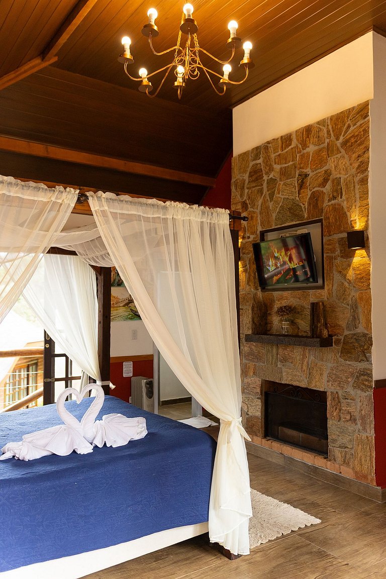 Chalé Europeu com lareira ecológica - Cedro