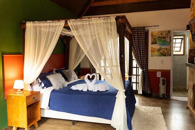 Chalé Europeu com lareira ecológica - Cedro