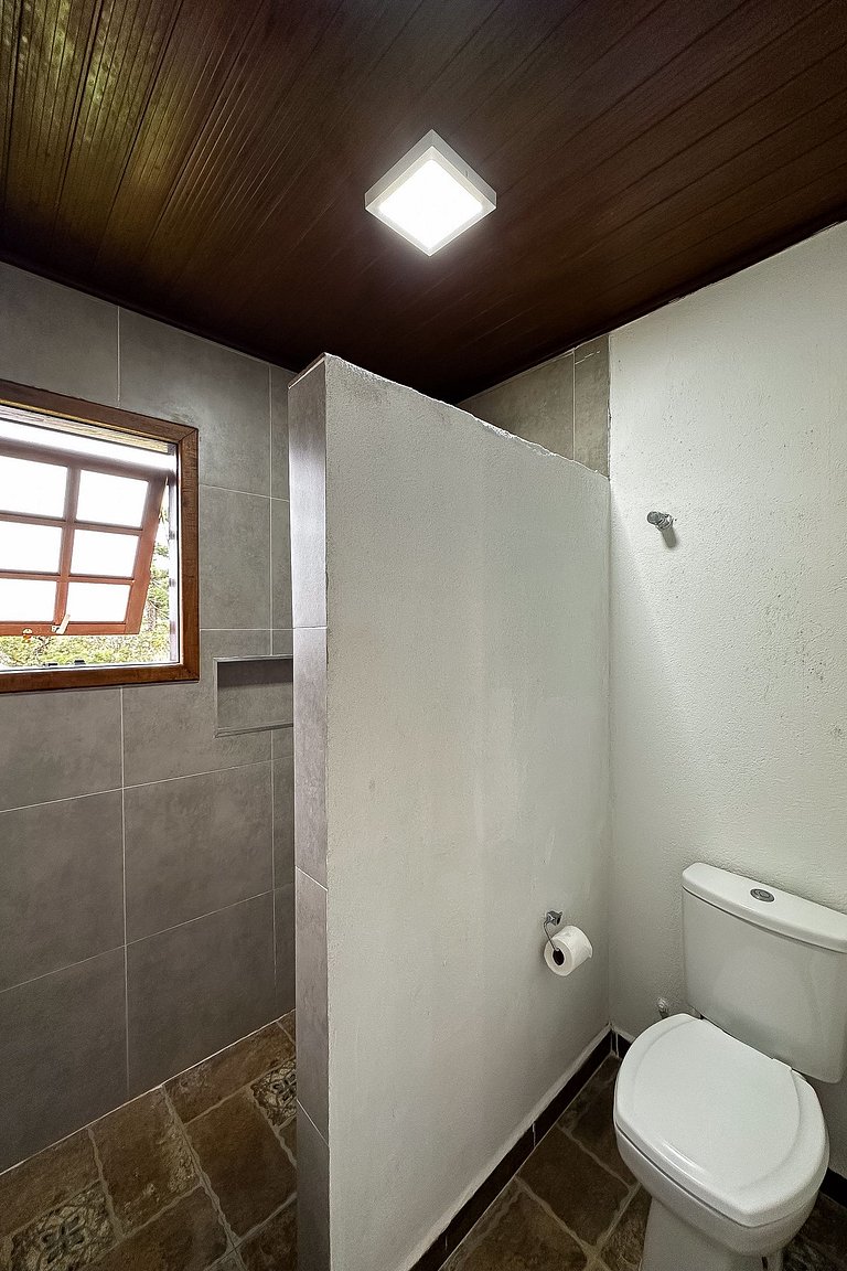 Chalé Europeu com lareira ecológica - Cedro