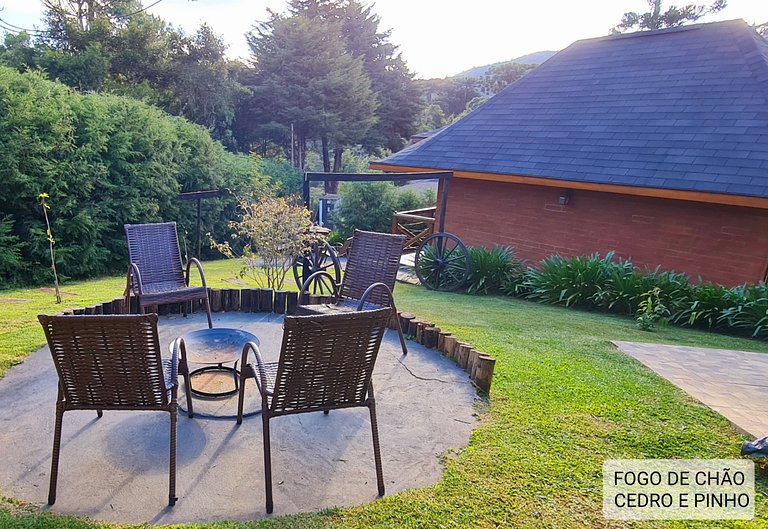 Chalé Europeu com lareira ecológica - Cedro