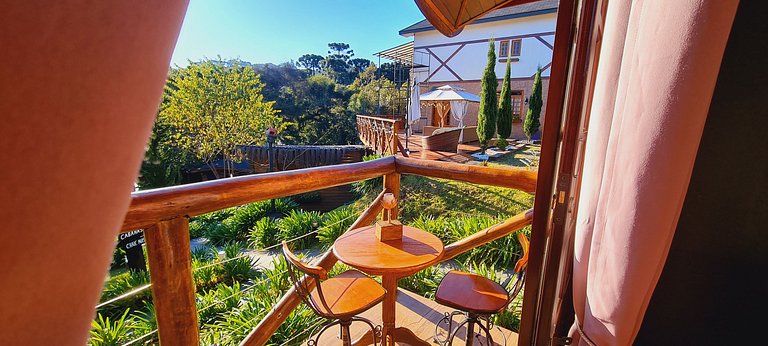 Chalé Pinho com lareira ecológica e varanda