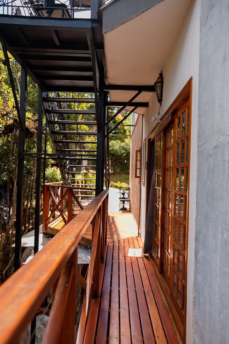 Suíte Grega com banheira de hidromassagem