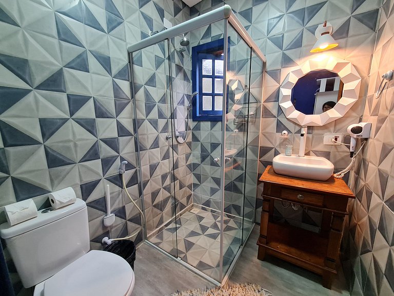 Suíte Grega com banheira de hidromassagem